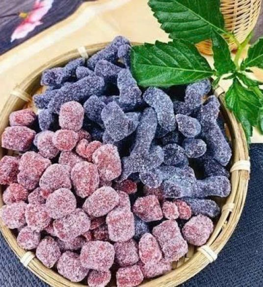Kẹo Dâu Tây, Dâu Tằm